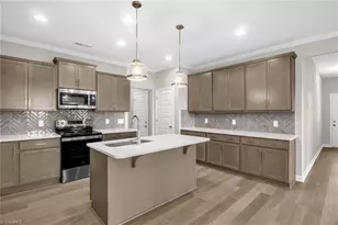 3619 Townland Cir, Clemmons, NC 27012 - Photo 5