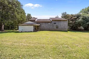 387 New Salem Rd, Randleman, NC 27317 - Photo 29