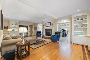 200 Manchester Pl, Greensboro, NC 27410 - Photo 7