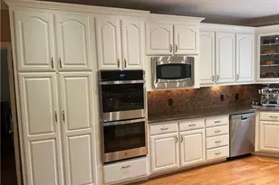 200 Manchester Pl, Greensboro, NC 27410 - Photo 17