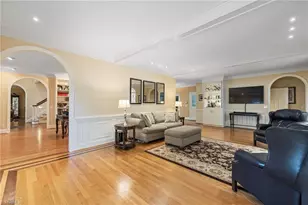 200 Manchester Pl, Greensboro, NC 27410 - Photo 9