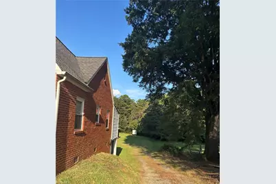 137 Vogler Drive, Winston-Salem, NC 27107 - Photo 3