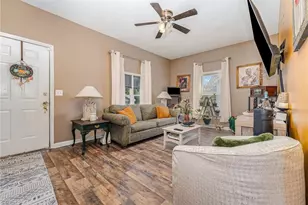 207 Harris St, Thomasville, NC 27360 - Photo 5