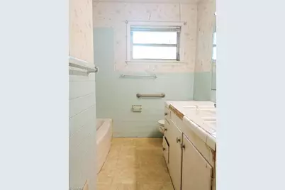 626 Willowbrook Lane, Winston-Salem, NC 27104 - Photo 9