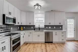 4 Silent Spring Ct, Greensboro, NC 27410 - Photo 13