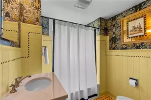 207 Hillcrest Dr, High Point, NC 27626 - Photo 43