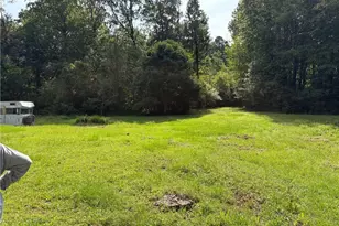 1349 Bogan St, Sanford, NC 27330 - Photo 5