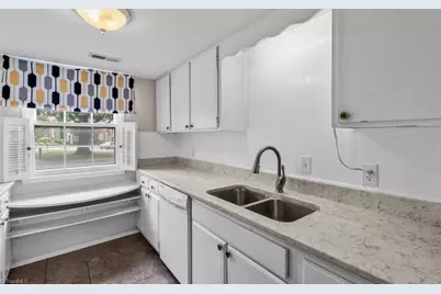 3003 Overton Drive #D, Greensboro, NC 27408 - Photo 7