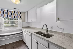 3003 Overton Dr, Greensboro, NC 27408 - Photo 7