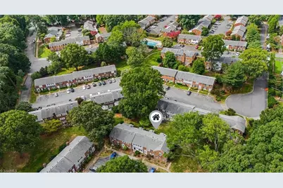 3003 Overton Drive #D, Greensboro, NC 27408 - Photo 17