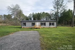 129 Patchwork Dr, Statesville, NC 28677 - Photo 1