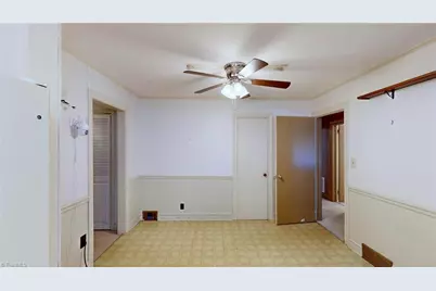 300 Hillside Drive, Lexington, NC 27295 - Photo 17