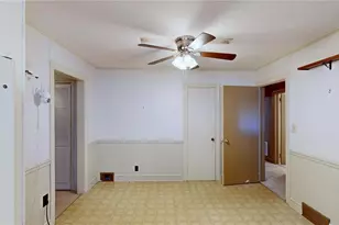 300 Hillside Dr, Lexington, NC 27295 - Photo 17