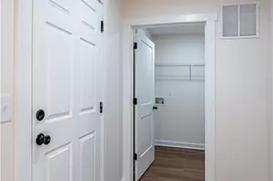 4150 Moat Dr, Winston-Salem, NC 27101 - Photo 27