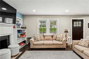 706 Elk Spur St, Elkin, NC 28621 - Photo 9