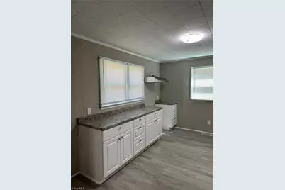 335 S Branch Street, Reidsville, NC 27320 - Photo 13