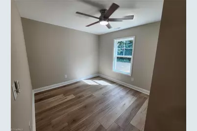 728 Central Falls Road, Asheboro, NC 27203 - Photo 15