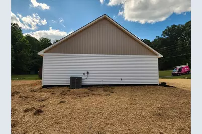 728 Central Falls Road, Asheboro, NC 27203 - Photo 3