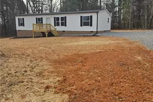 331 Johnson Rd, North Wilkesboro, NC 28659 - Photo 5