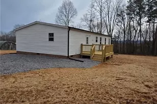 331 Johnson Rd, North Wilkesboro, NC 28659 - Photo 3