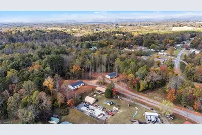 333 Johnson Road, North Wilkesboro, NC 28659 - Photo 7