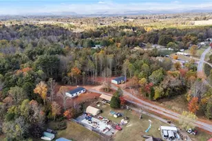 333 Johnson Rd, North Wilkesboro, NC 28659 - Photo 7