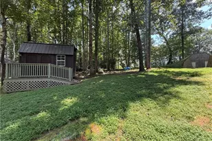 607 W Meadow Pkwy, Moravian Falls, NC 28654 - Photo 3