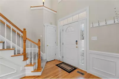 8905 Seacrest Drive, Kernersville, NC 27284 - Photo 5