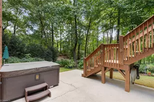 8905 Seacrest Dr, Kernersville, NC 27284 - Photo 43