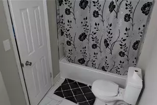 927 Apple St, Winston-Salem, NC 27101 - Photo 11