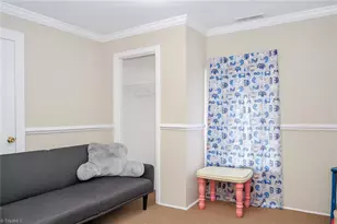 927 Apple St, Winston-Salem, NC 27101 - Photo 17