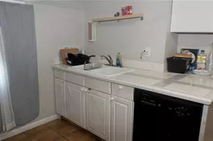 927 Apple St, Winston-Salem, NC 27101 - Photo 13