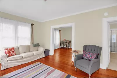 910 E Dayton Avenue, High Point, NC 27262 - Photo 5