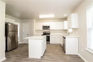 9 Foust Ct, Greensboro, NC 27405 - Photo 7