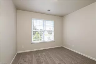 9 Foust Ct, Greensboro, NC 27405 - Photo 11