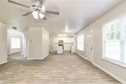 9 Foust Court, Greensboro, NC 27405 - Photo 5