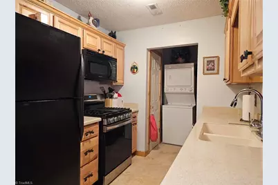 582 Deer Crossing Lane, Lenoir, NC 28645 - Photo 27