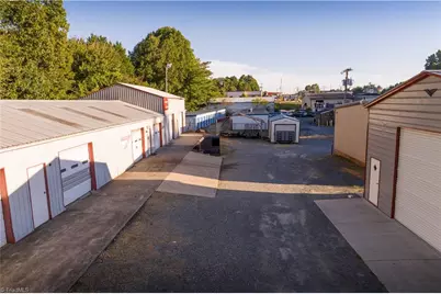 509 & 513 S Main Street, King, NC 27021 - Photo 11