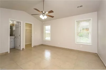 5603 Green Apple Drive, Greensboro, NC 27405 - Photo 9