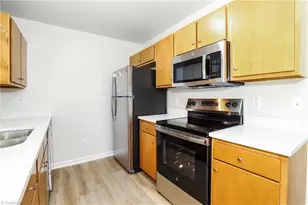 3437 Tinley Park Dr, Winston-Salem, NC 27107 - Photo 7