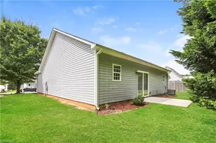 3437 Tinley Park Dr, Winston-Salem, NC 27107 - Photo 15