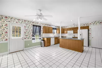 6012 Aaron Place Lane, Kernersville, NC 27284 - Photo 23