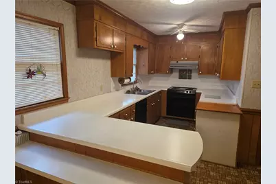 145 Brightwood Road, Eden, NC 27288 - Photo 5