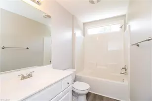 1517 Covered Wagon Rd, Greensboro, NC 27301 - Photo 13