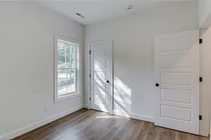 316 W Lee Ave, Yadkinville, NC 27055 - Photo 27