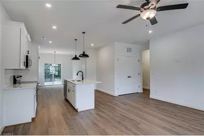 316 W Lee Avenue, Yadkinville, NC 27055 - Photo 7