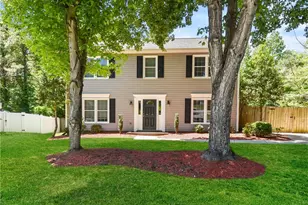 6313 Bonnybrook Ct, Greensboro, NC 27410 - Photo 3