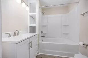 24 E Sunrise Ave, Thomasville, NC 27360 - Photo 11