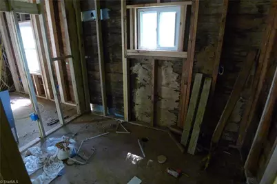 115 N Arlington Avenue, Jonesville, NC 28642 - Photo 13