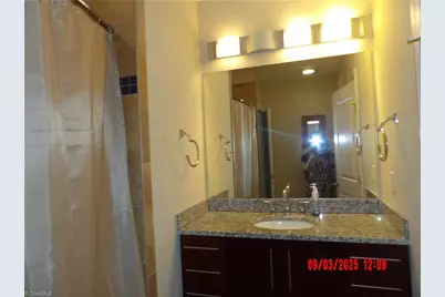 201 N Elm Street #908, Greensboro, NC 27401 - Photo 9